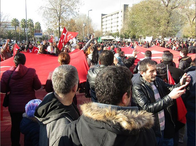 متظاهرون في اسطنبول يطالبون بتصعيد العمليات ضد حزب العمال الكردستاني