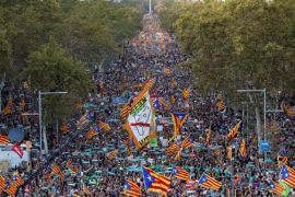People wave Catalan separatist flags during a demonstration organised by Catalan pro-independence movements ANC (Catalan National Assembly) and Omnium Cutural, following the imprisonment of their two leaders Jordi Sanchez and Jordi Cuixart, in Barcelona, Spain, October 21, 2017. REUTERS/Gonzalo Fuentes