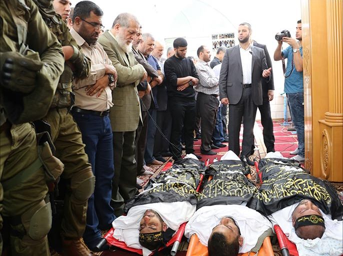 غزة، أكتوبر 2017، تشييع ثلاثة من شهداء سرايا القدس الذراع المسلح لحركة الجهاد الإسلامي بمخيم البريج.