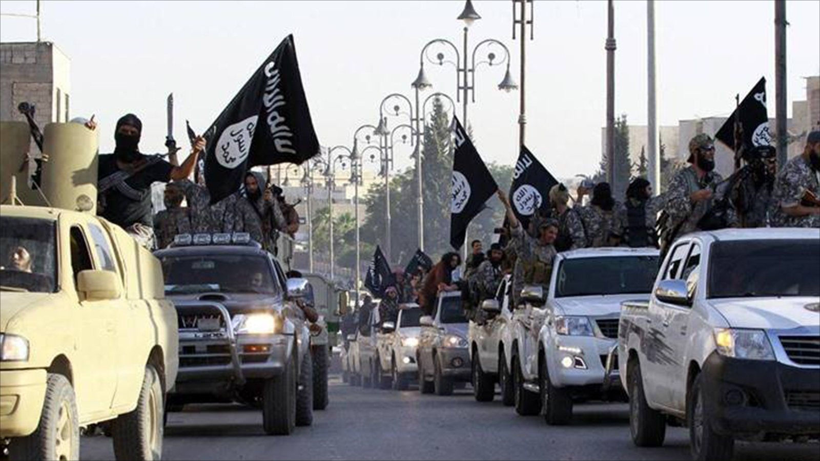 رقم1: عناصر تنظيم الدولة الإسلامية – صورة أرشيفية  (ناشطون)