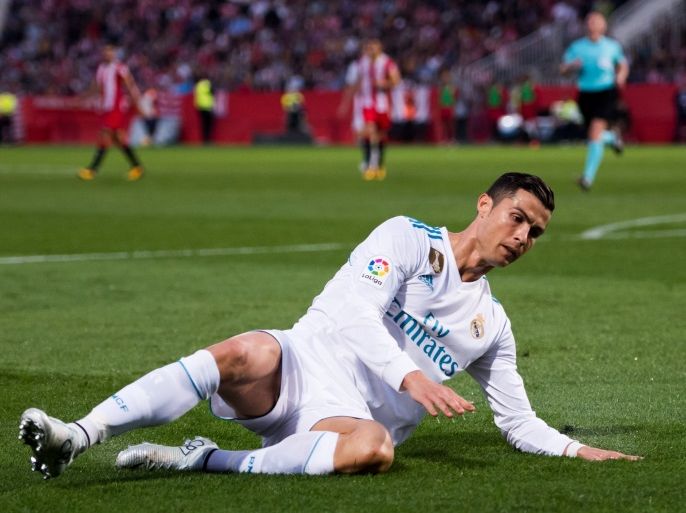 GIRONA, SPAIN - OCTOBER 29: Cristiano Ronaldo of Real Madrid CF reacts during the La Liga match between Girona and Real Madrid at Estadi de Montilivi on October 29, 2017 in Girona, Spain. (Photo by Alex Caparros/Getty Images)