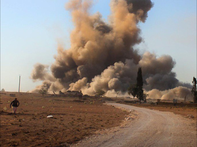 صورة للقصف على مطار أبو الظهور بثتها وكالة تابعة لهيئة تحرير الشام.