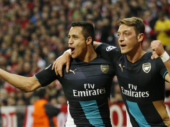 Football - Bayern Munich v Arsenal - UEFA Champions League Group Stage - Group F - Allianz Arena, Munich, Germany - 4/11/15Arsenal's Mesut Ozil celebrates with Alexis Sanchez after scoring a goal but it is later disallowedAction Images via Reuters / John SibleyLivepicEDITORIAL USE ONLY.