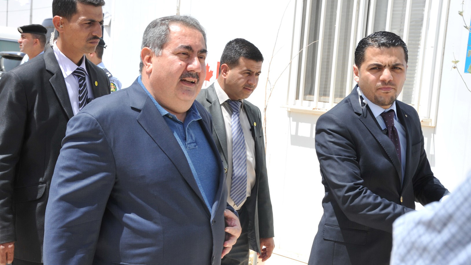 زيباري: الدستور العراقي يعترف بوجود إقليم كردستان وسلطاته وهم الآن يريدون محوه (الجزيرة-أرشيف)