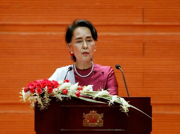 Myanmar State Counselor Aung San Suu Kyi delivers a speech to the nation over Rakhine and Rohingya situation, in Naypyitaw, Myanmar September 19, 2017. REUTERS/Soe Zeya Tun