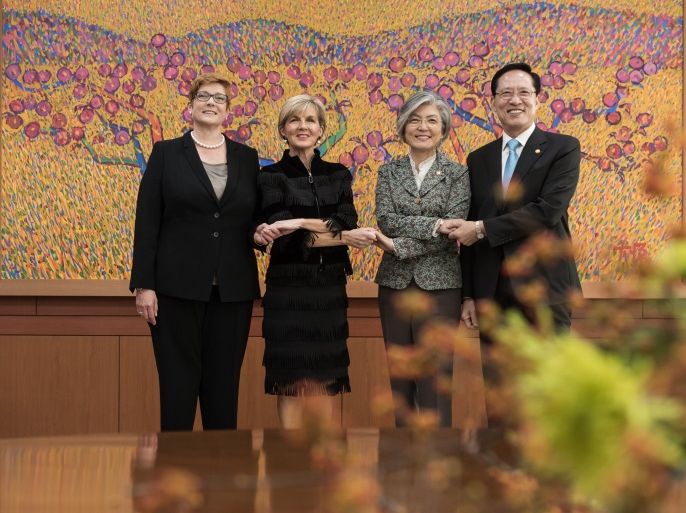(L-R): Australia's defence minister Marise Payne and foreign minister Julie Bishop stand with South Korea's foreign minister Kang Kyung-wha and defense minister Song Young-moo prior to their meeting at the Ministry of Foreign Affairs in Seoul on October 13, 2017. / AFP PHOTO / Ed JONES (Photo credit should read ED JONES/AFP/Getty Images)