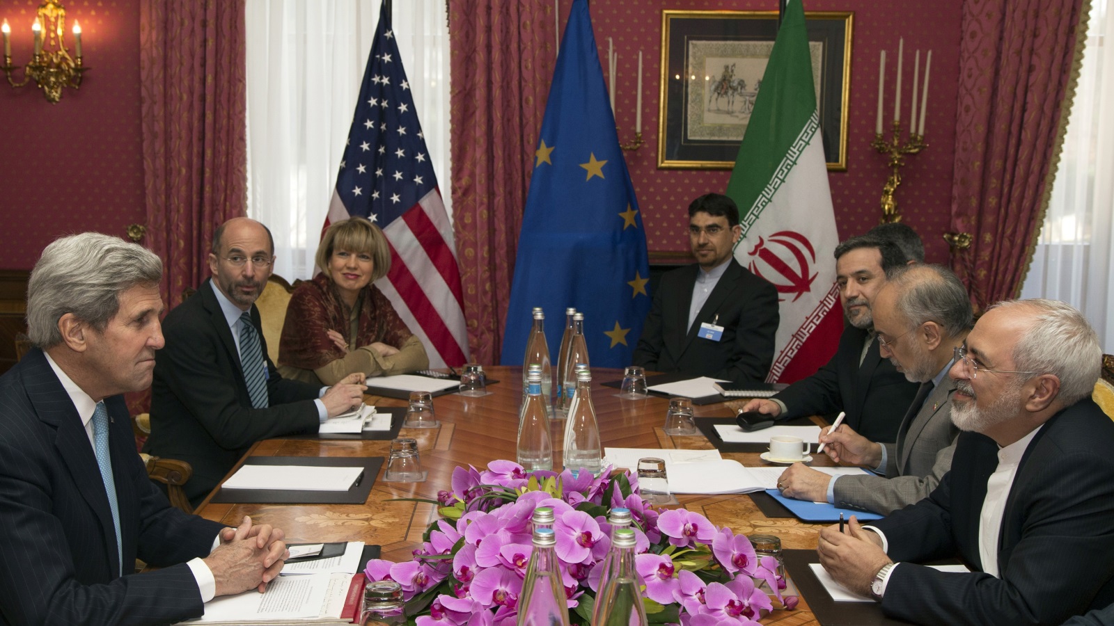 من اليمين: وزير الخارجية الإيراني 