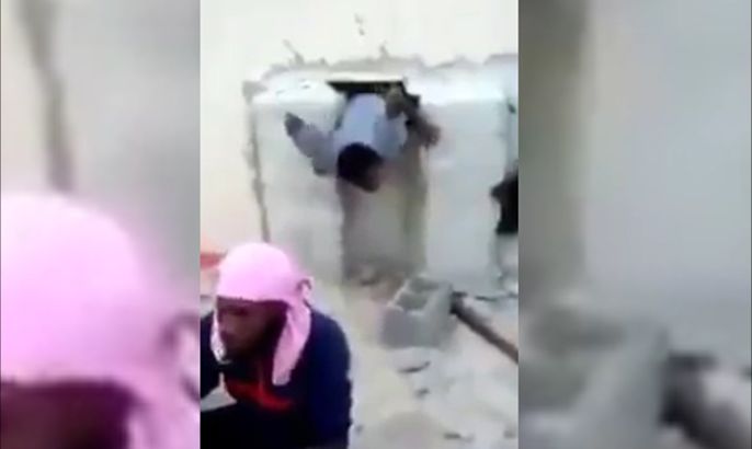 فيديو عن مهاجرين محتجزين في ليبيا