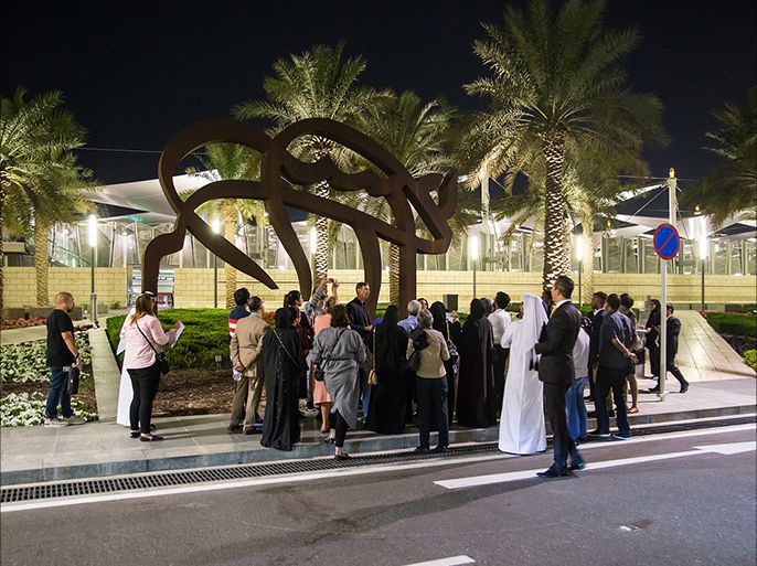 متاحف قطر تنظم جولات حصرية جديدة لاستكشاف الأعمال الفنية بمطار حمد الدولي