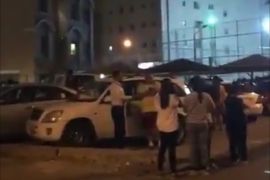 خروج الأهالي في الكويت إلى الشارع بعد الشعور بالزلزال