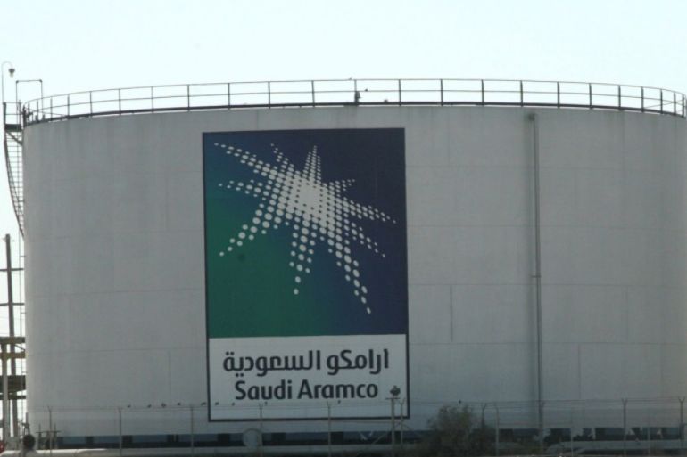 Oil tanks seen at the Saudi Aramco headquarters during a media tour at Damam city November 11, 2007. REUTERS/ Ali Jarekji/File Photo
