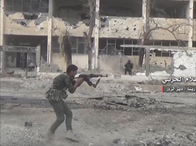 قوات النظام السوري تقول إنها سيطرت على احياء جديدة في ديرالزور