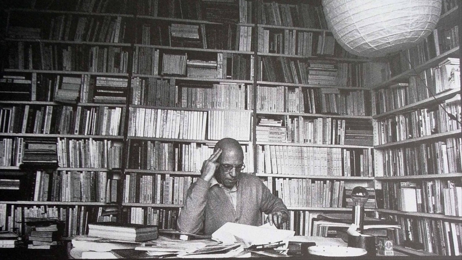 الفيلسوف الفرنسي ميشال فوكو (1926-1984م) (مواقع التواصل)