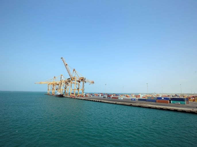 A view of the Red Sea port of Hodeida, Yemen November 7, 2017. REUTERS/Abduljabbar Zeyad