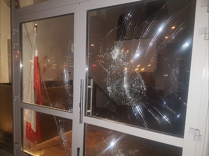الاعتداء اليميني أسفر عن تحطيم نوافذ زجاجية للمركز الإسلامي الرئيسي بالعاصمة البولندية وارسو.