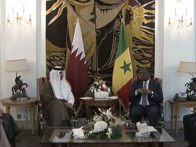 وصل أمير دولة قطر الشيخ تميم بن حمد آل ثاني، مساء أمس إلى السنغال، في مستهل جولة في ست دول إفريقية.