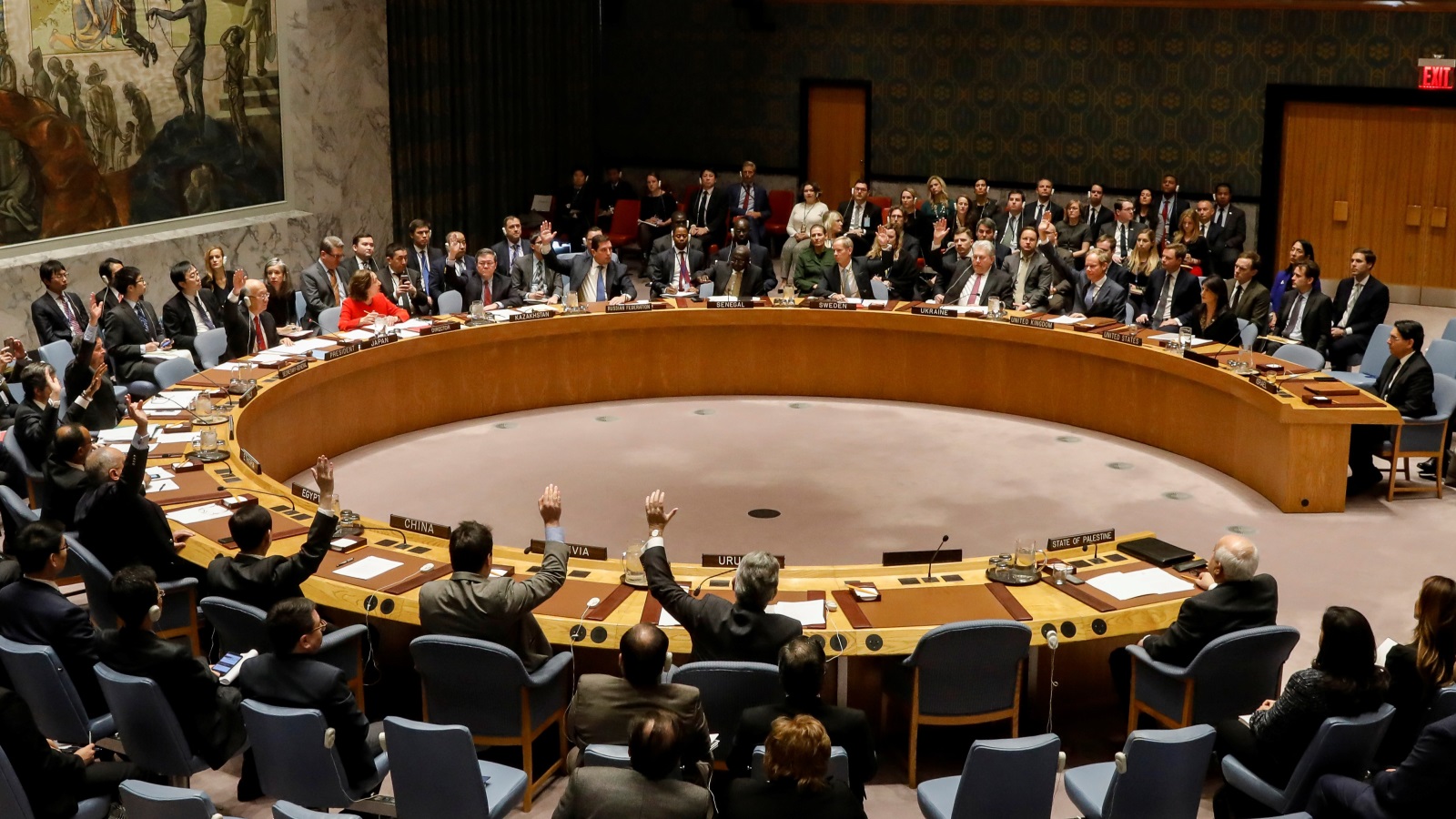 ‪14 دولة في مجلس الأمن أيدت مشروع القرار المصري وعارضته واشنطن‬ (رويترز)