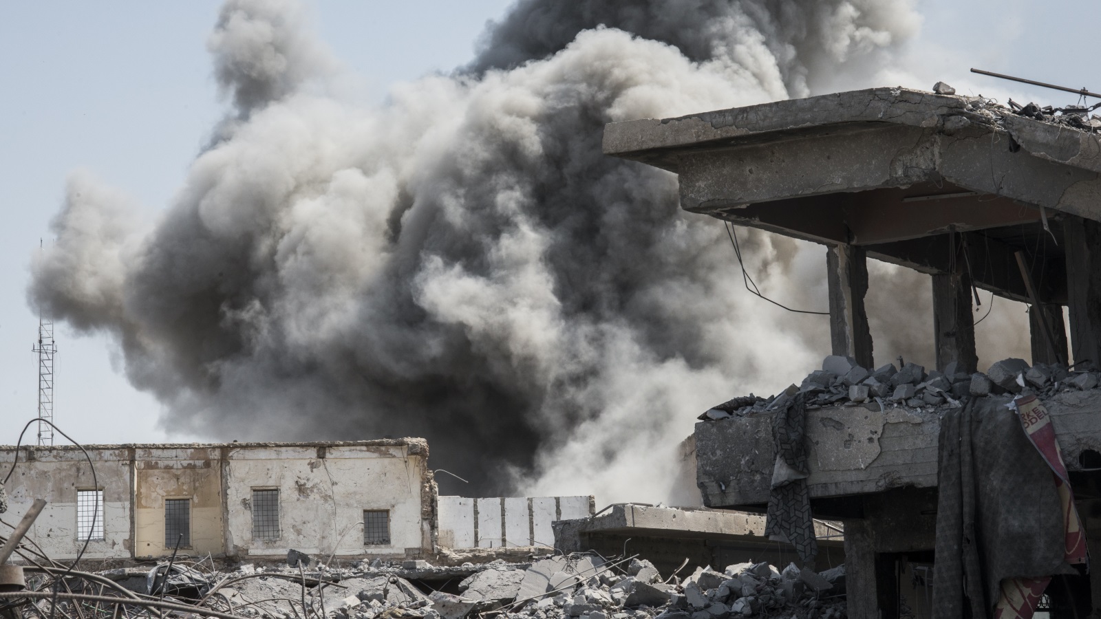 ‪تعرضت الموصل لدمار هائل جراء معركة استعادة المدينة من تنظيم الدولة‬ (غيتي)