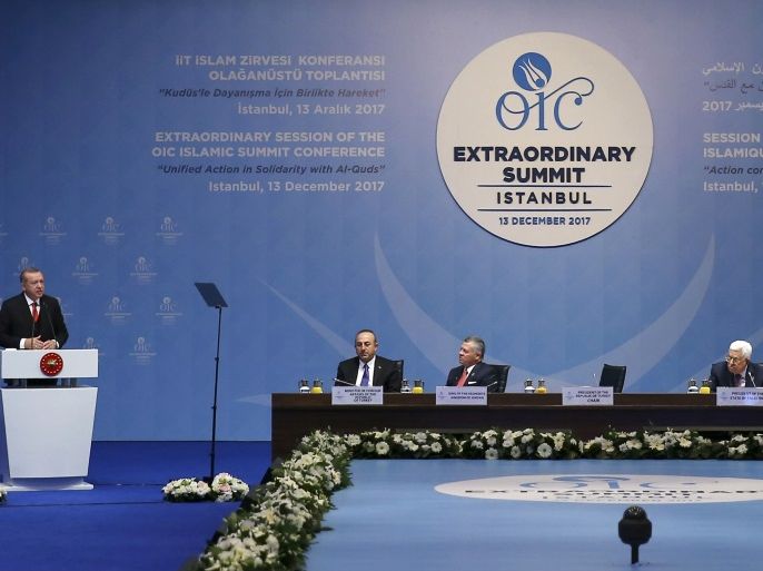 Turkish President Tayyip Erdogan speaks during an extraordinary meeting of the Organisation of Islamic Cooperation (OIC) in Istanbul, Turkey, December 13, 2017. REUTERS/Kayhan Ozer/Pool
