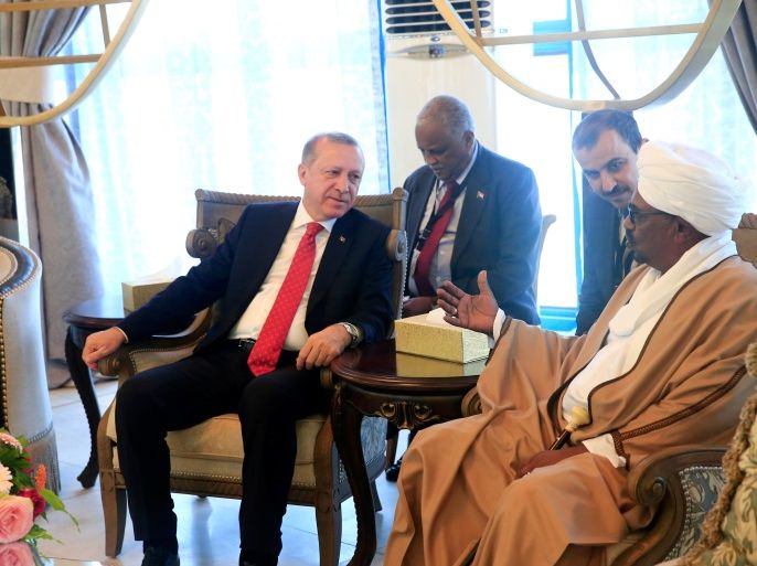 Sudan’s President Omer Al Bashir welcomes Turkey's President Recep Tayyip Erdogan at Khartoum Airport, Sudan December 24, 2017. REUTERS/Mohamed Nureldin Abdallah