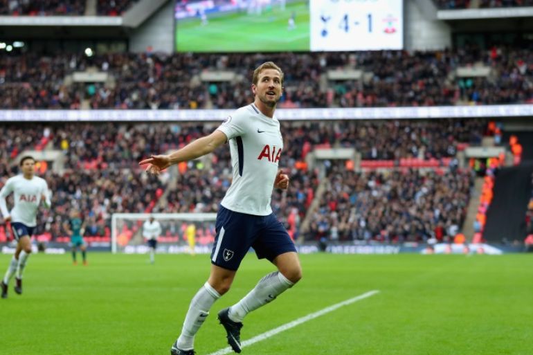 LONDON, ENGLAND - DECEMBER 26: Harry Kane of Tottenham Hotspur celebrates after scoring his sides fifth goal during the Premier League match between Tottenham Hotspur and Southampton at Wembley Stadium on December 26, 2017 in London, England. (Photo by Catherine Ivill/Getty Images)