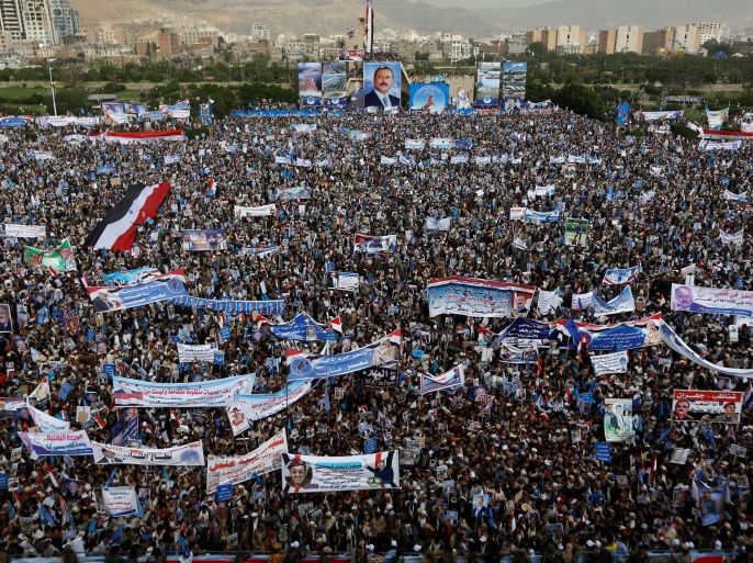 Followers of the General People's Congress party, led by Yemen's former President Ali Abdullah Saleh, rally to mark the 35th anniversary of the party's foundation in Sanaa, Yemen August 24, 2017. REUTERS/Khaled Abdullah