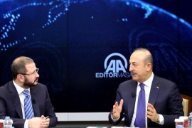 وزير الخارجية التركي مولود جاويش أوغلو في لقاء مع محرري وكالة الأناضول
