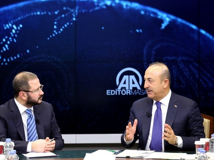 وزير الخارجية التركي مولود جاويش أوغلو في لقاء مع محرري وكالة الأناضول