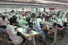 قرر المغرب تعليق الإعفاءات الجمركية الممنوحة لمستوردات الملابس والمنسوجات التركية، استجابة لشكاوى المنتجين المحليين.