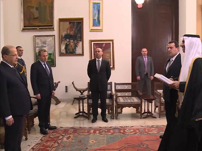 السفير السعودي في لبنان وليد اليعقوب يقدم أوراق اعتماده إلى الرئيس ميشال عون ويلتقي الحريري وبري
