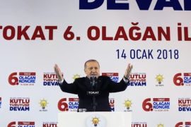 الرئيس التركي رجب طيب أردوغان خلال مشاركته في المؤتمر الاعتيادي السادس لحزب العدالة والتنمية بولاية توكات وسط تركيا