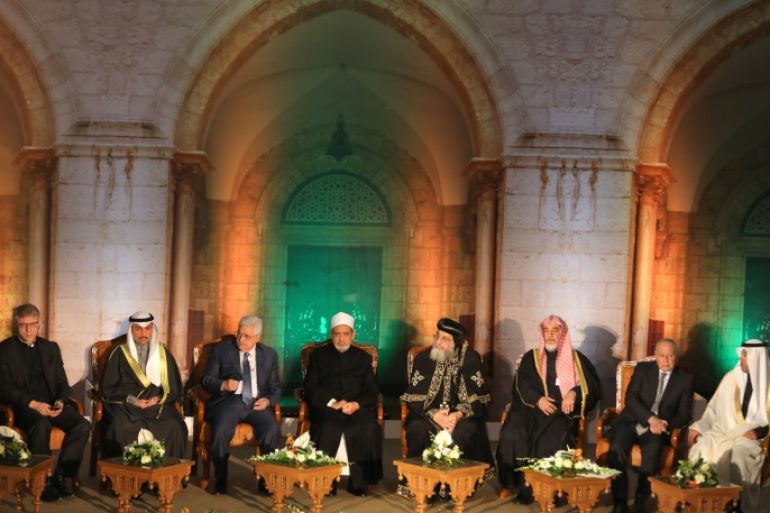 Grand Imam of al-Azhar, Sheikh Ahmed al-Tayeb, Egypt’s Coptic Pope Tawadros II, Palestinian President Mahmoud Abbas attends Al-Azhar's conference on Jerusalem, in Cairo, Egypt, January 17, 2018. REUTERS/Mohamed Abd El Ghany