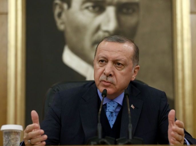 أردوغان يعقد مؤتمرا صحفي بمطار أتاتورك في إسطنبول قبل مغادرته إلى الفاتيكان