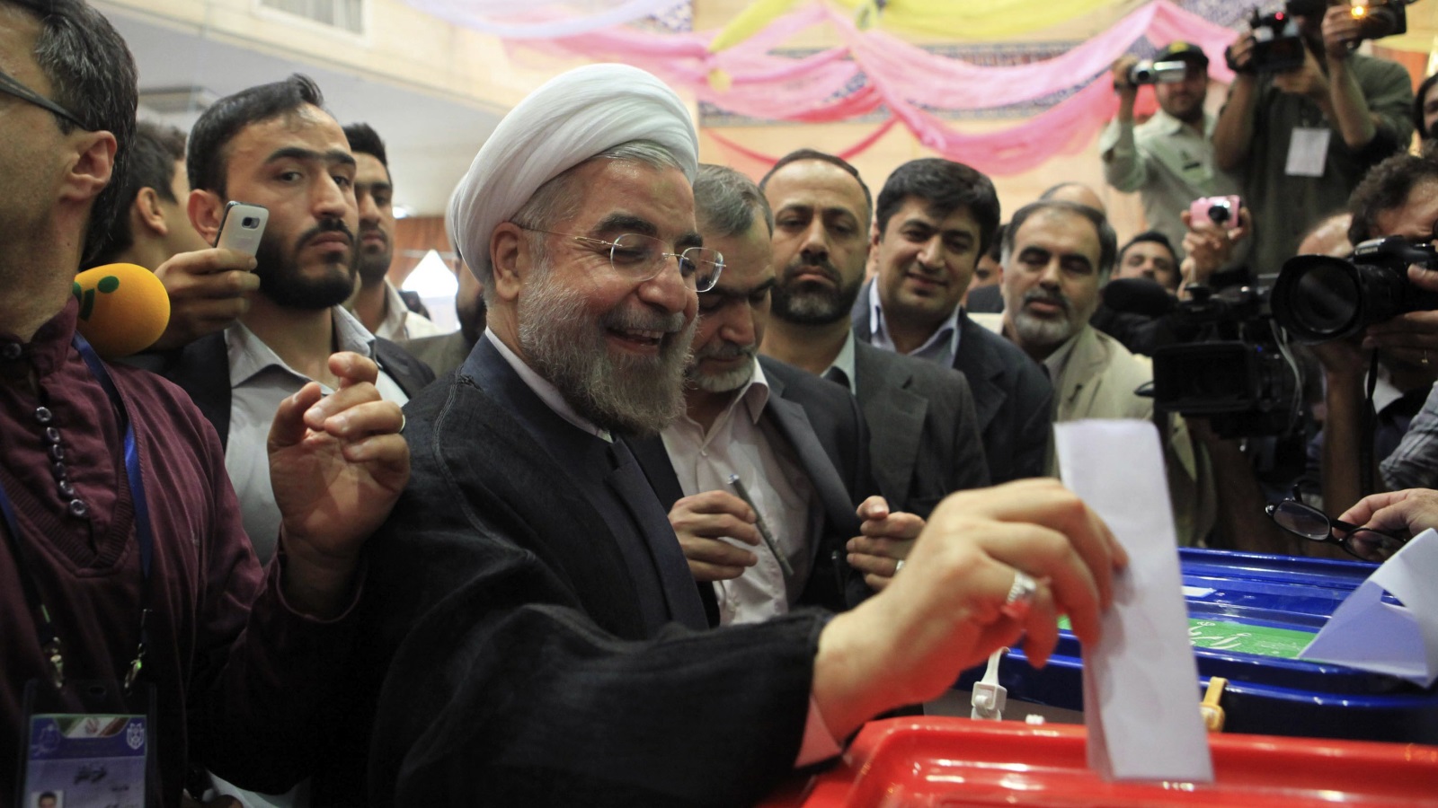 الرئيس الإيراني حسن روحاني (رويترز)