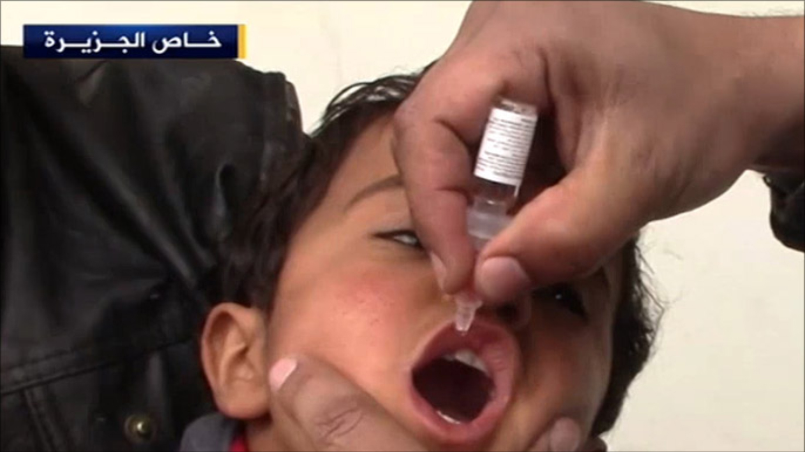 ‪التطعيم يحمي صحة الأطفال ومستقبلهم من الفقر‬ (الجزيرة)