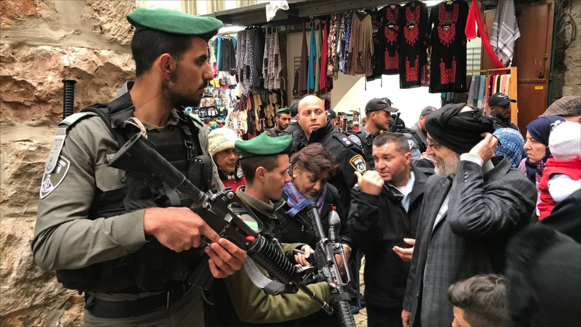 الاحتلال يحول القدس إلى ثكنة عسكرية بالتزامن مع دعوات لشد الرحال إلى المسجد الأقصى