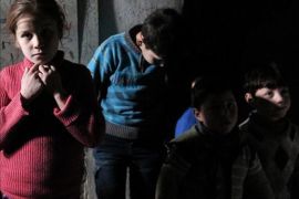 اطفال في ملاجئ الغوطة - مسار برس صورة