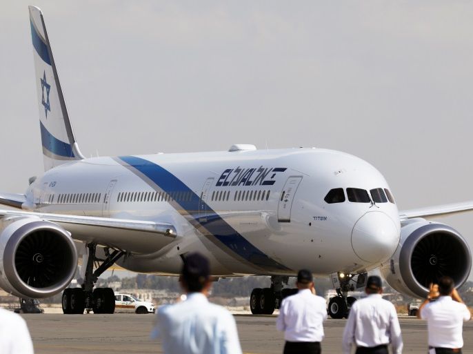 The first of Israel's El Al Airlines order of 16 Boeing 787 Dreamliner jets, lands at Ben Gurion International Airport, near Tel Aviv, Israel August 23, 2017. REUTERS/Amir Cohen