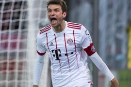 FREIBURG IM BREISGAU, GERMANY - MARCH 04: Thomas Mueller of Muenchen celebrates his team's fourth goal during the Bundesliga match between Sport-Club Freiburg and FC Bayern Muenchen at Schwarzwald-Stadion on March 4, 2018 in Freiburg im Breisgau, Germany. (Photo by Simon Hofmann/Bongarts/Getty Images)