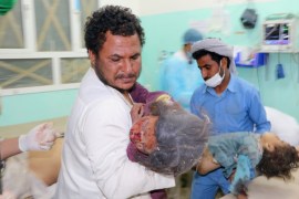 ATTENTION EDITORS - VISUAL COVERAGE OF SCENES OF INJURY OR DEATH Doctors treat children injured by air strikes in Saada, Yemen March 7, 2018. REUTERS/Naif Rahma TEMPLATE OUT