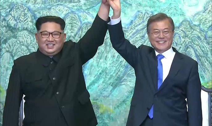قمة سلام تجمع الكوريتيين