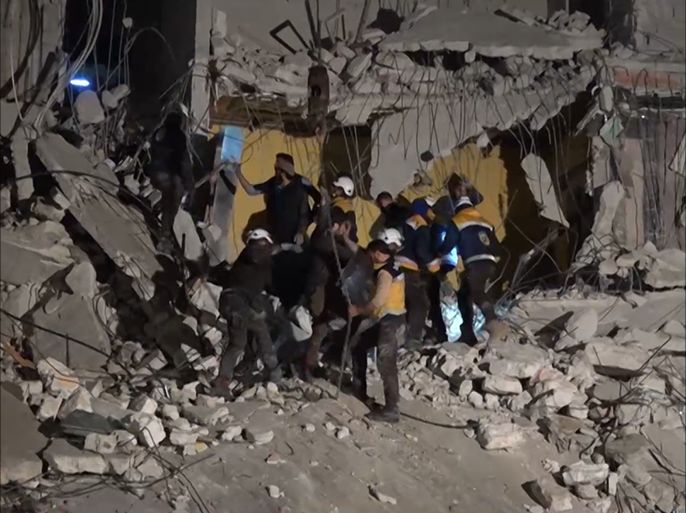 مقتل 14 وإصابة عشرات بانفجار مجهول المصدر بمدينة إدلب