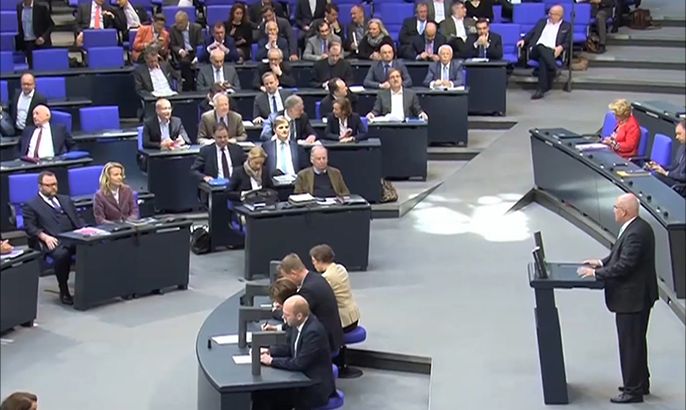نقاش بالبرلمان الألماني بشأن تصدير الأسلحة للسعودية والإمارات