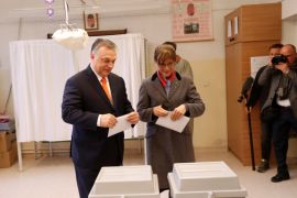 Current Hungarian Prime Minister Viktor Orban and his wife Aniko Levai cast their ballots during Hungarian parliamentary election in Budapest during Hungarian parliamentary election in Budapest, Hungary, April 8, 2018. REUTERS/Bernadett Szabo