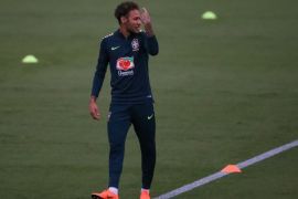 TERESOPOLIS, BRAZIL - MAY 23: Neymar gestures during a training session of the Brazilian national football team at the squad's Granja Comary training complex on May 23, 2018 in Teresopolis, Brazil. (Photo by Buda Mendes/Getty Images)