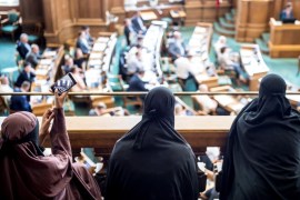 Women in niqab are pictured after the Danish Parliament banned the wearing of face veils in public, at Christiansborg Palace in Copenhagen, Denmark, May 31, 2018. Ritzau Scanpix/Mads Claus Rasmussen/via REUTERS ATTENTION EDITORS - THIS IMAGE WAS PROVIDED BY A THIRD PARTY. DENMARK OUT. NO COMMERCIAL OR EDITORIAL SALES IN DENARK