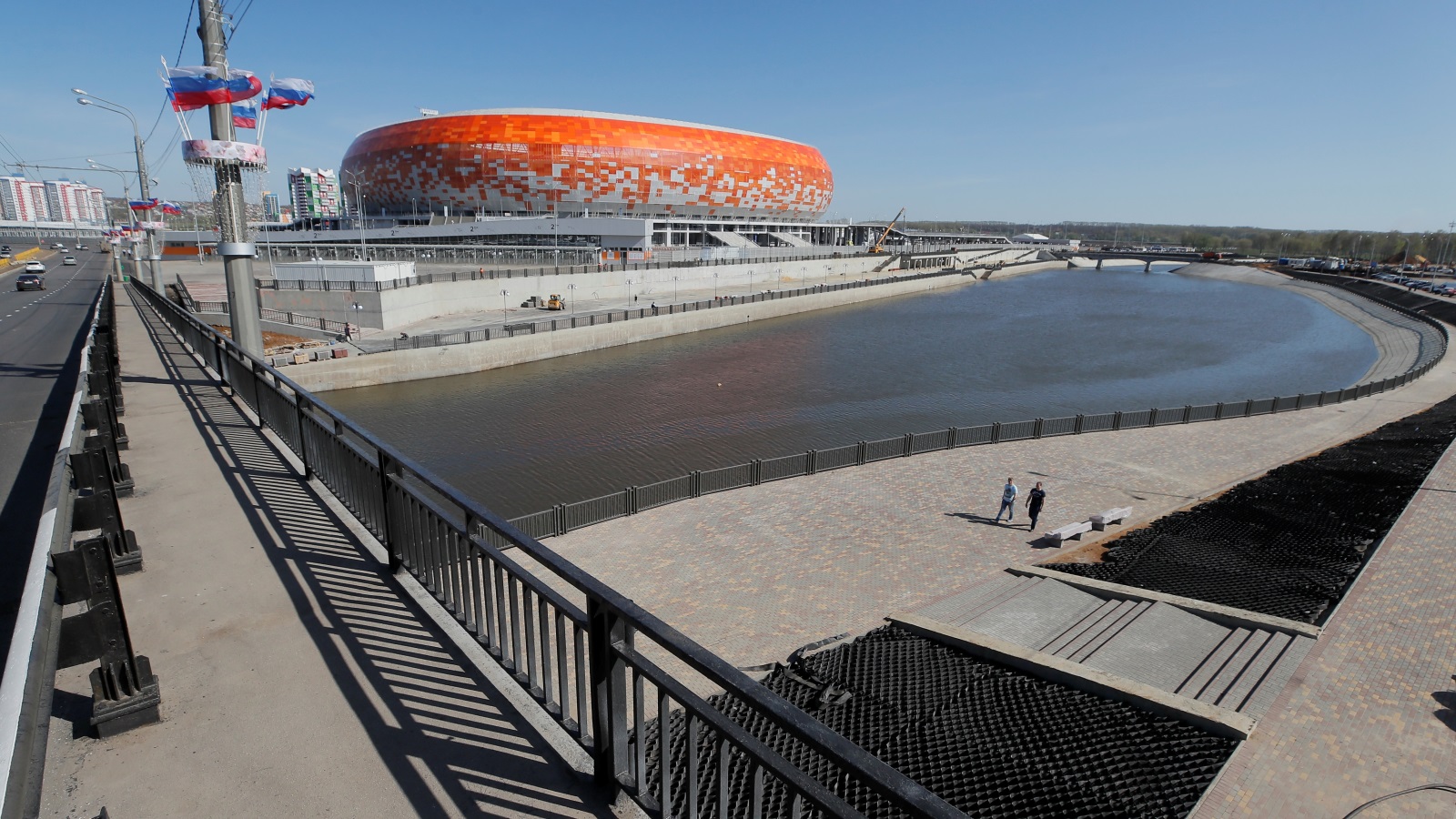 ‪ملعب يستضيف كأس العالم في مدينة سارانسك الروسية‬ (رويترز)