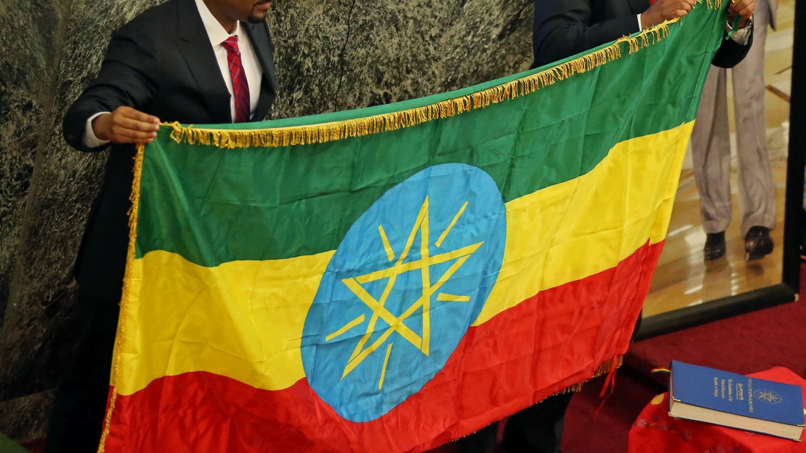 اعتبر الائتلاف الحاكم في إثيوبيا برئاسة جبهة تحرير شعب التيجراي أن أنسب النماذج السياسية لحكم بلاد واسعة ومتنوعة كأثيوبيا هو النموذج الفيدرالي