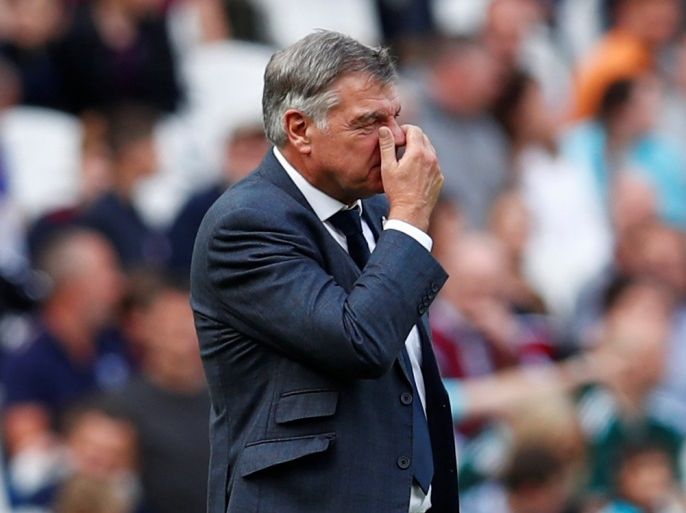Soccer Football - Premier League - West Ham United vs Everton - London Stadium, London, Britain - May 13, 2018 Everton manager Sam Allardyce reacts REUTERS/Eddie Keogh EDITORIAL USE ONLY. No use with unauthorized audio, video, data, fixture lists, club/league logos or