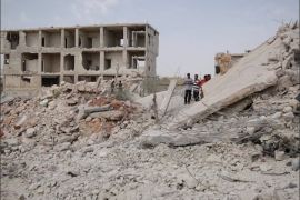 مئة قتيل وجريح بغارات على مناطق خفض التصعيد بإدلب